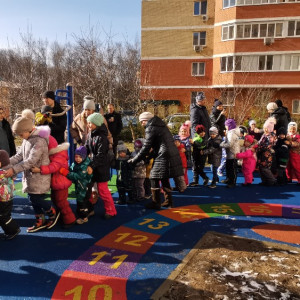 5e6b49d9f2bba745864124